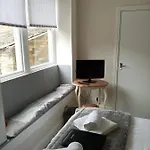 The Dante Arms Hotel