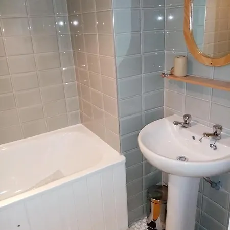 Hotel The Dante Arms 5*