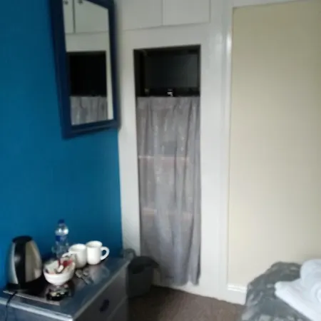 The Dante Arms Hotel 5*