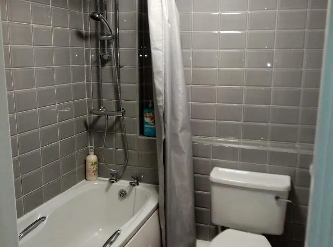 The Dante Arms Hotel