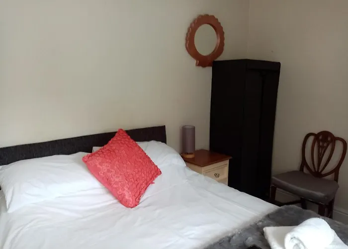 The Dante Arms Hotel