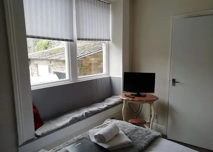 The Dante Arms Hotel 5*