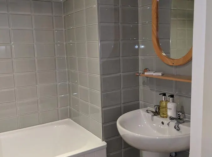 Hotel The Dante Arms 5*